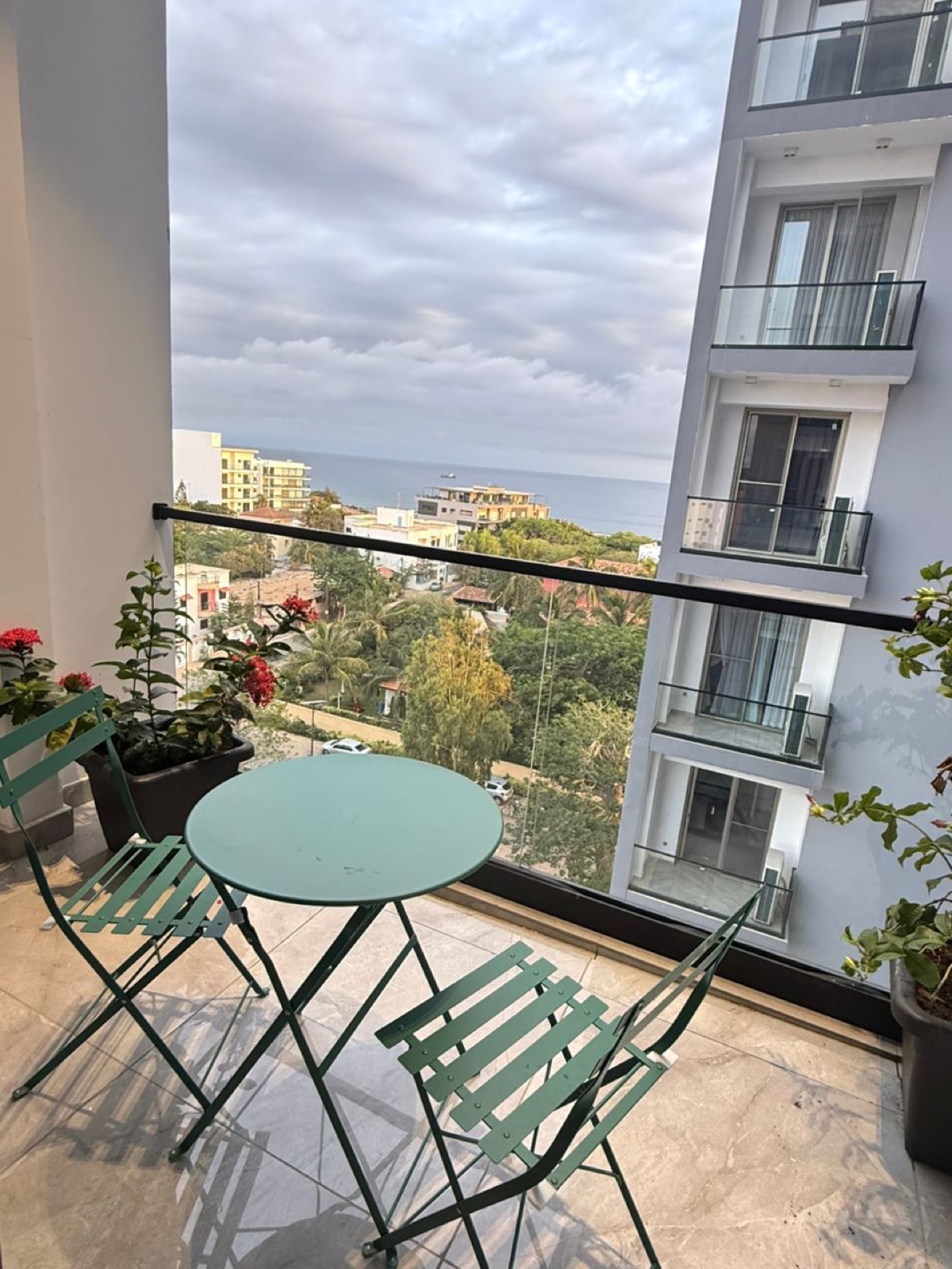 Photo — balcon avec vue sur l'océan